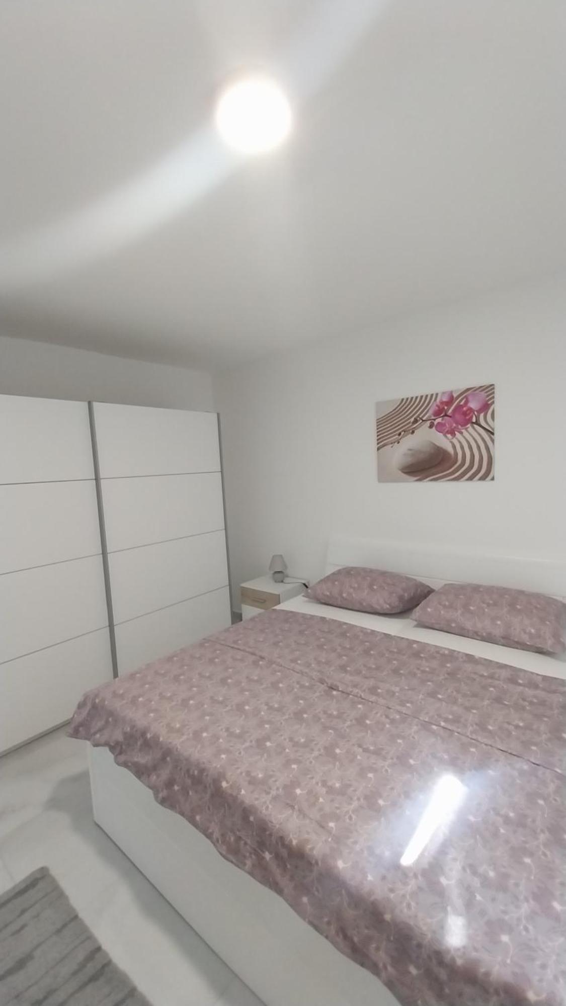 Apartmani Miletic Jelsa  Exterior photo